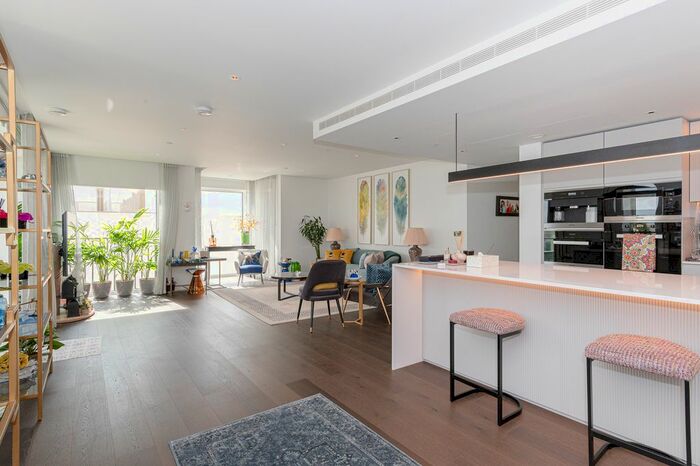 3 Bedroom Flat To Rent In White City Living, Belvedere Row Apartments, Fountain Park Way, White City, W12