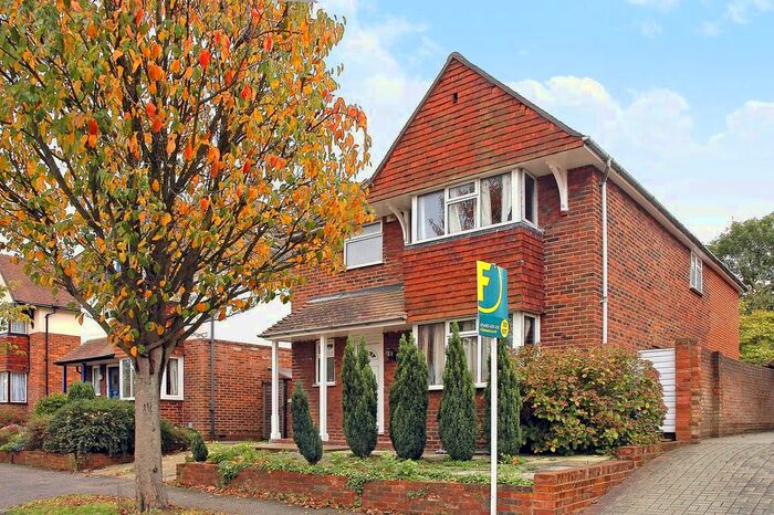 6 Bedroom Detached House To Rent In Ashenden Road, Guildford, GU2