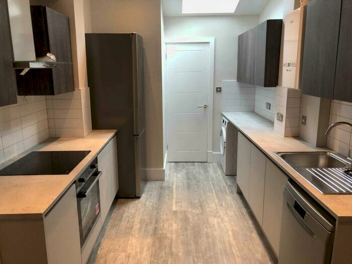 5 Bedroom Terraced House To Rent In Furness Road, Fallowfield, M14