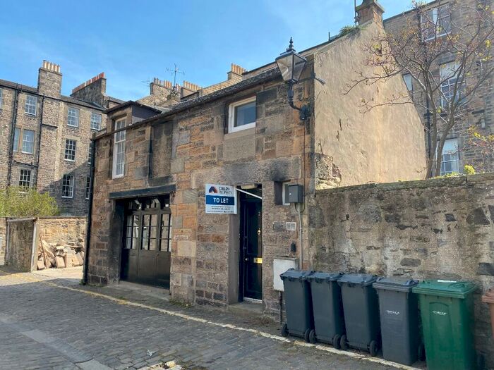 2 Bedroom Flat To Rent In Northumberland Street North West Lane, New Town, Edinburgh, EH3