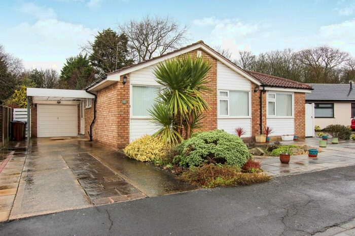 2 Bedroom Bungalow To Rent In Hampstead Close, Lytham, FY8