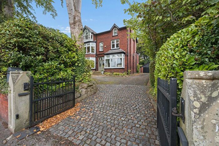 6 Bedroom Detached House For Sale In Albert Road West, Bolton, BL1