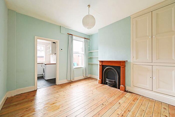 3 Bedroom Terraced House To Rent In Alcester Road, Sheffield, S7