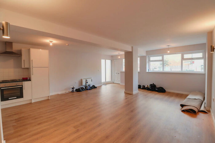 1 Bedroom Ground Flat To Rent In Junction Road, Wigston, LE18