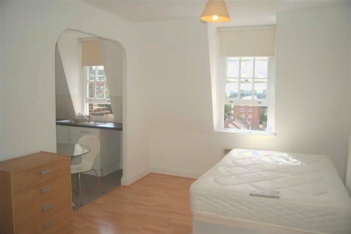 Studio To Rent In Finchley Road, South Hampstead, London NW3