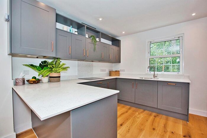 5 Bedroom Detached House For Sale In Monmouth Park, Lyme Regis, DT7