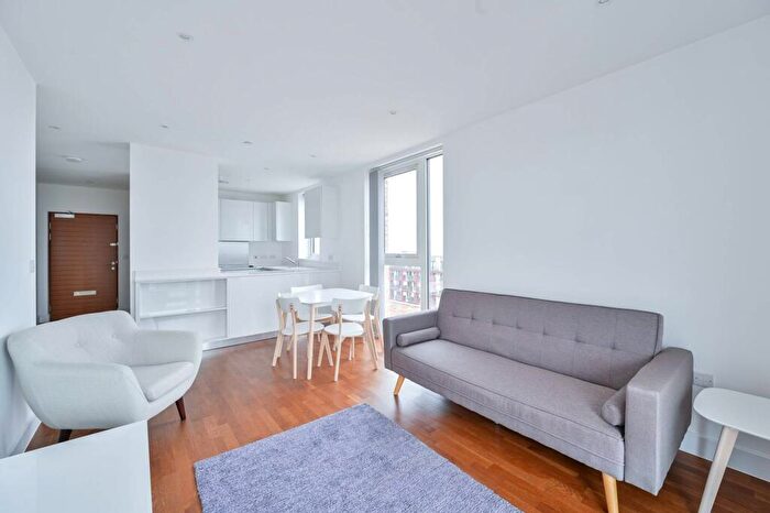 1 Bedroom Flat To Rent In Duncombe House, Woolwich Riverside, London, SE18