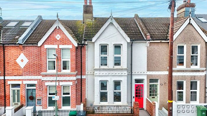 3 Bedroom Terraced House For Sale In Kendal Road, Hove, BN3