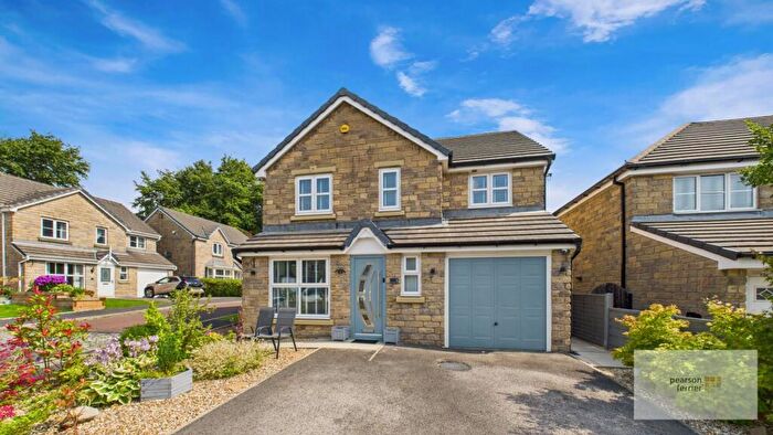 4 Bedroom Detached House For Sale In Limewood Close, Helmshore, Rossendale, BB4