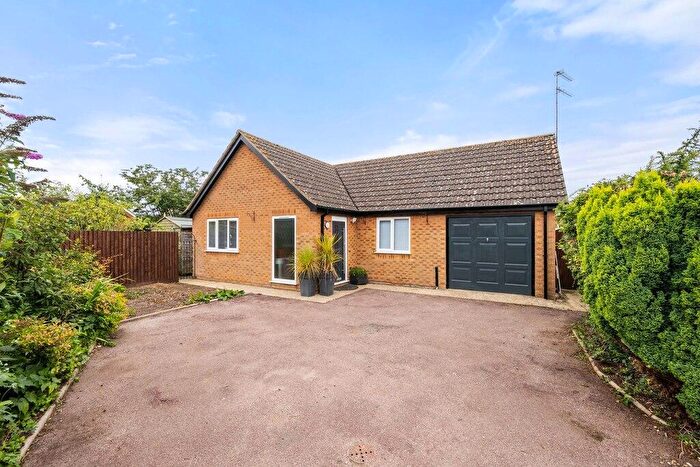 3 Bedroom Detached Bungalow For Sale In Kingsway, Walsoken, Wisbech, Cambs, PE13