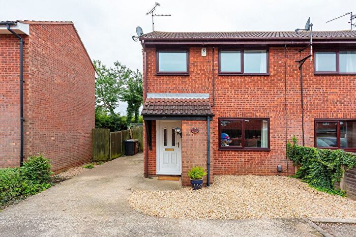 3 Bedroom Semi-Detached House To Rent In Hedgelands, Werrington, Peterborough, PE4