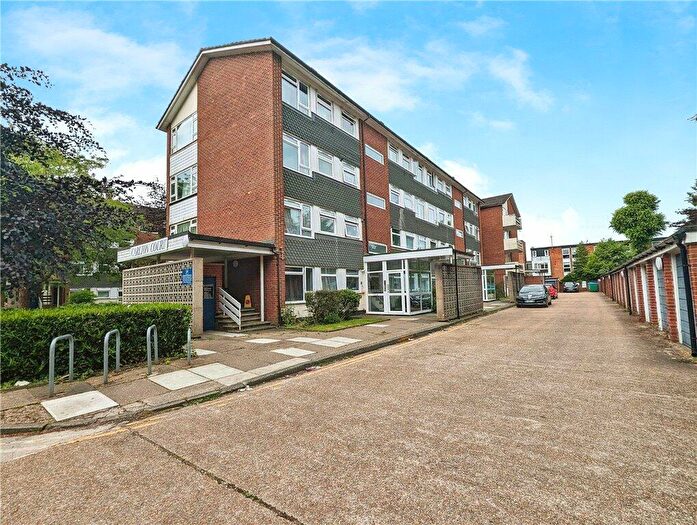 2 Bedroom Flat To Rent In Carlton Court, Banister Park, SO15