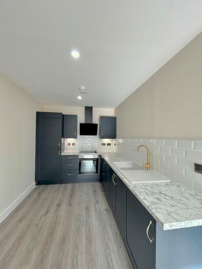 2 Bedroom Flat To Rent In Warstone Lane, Birmingham, West Midlands, B18