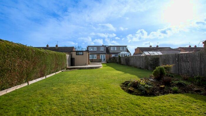 3 Bedroom Bungalow To Rent In Moor Lane, Murton, York, YO19