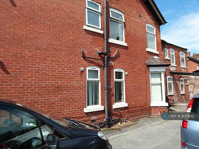 5 Bedroom Flat To Rent In Lancaster Avenue, Newcastle, ST5