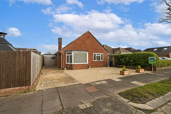 2 Bedroom Bungalow For Sale In Glynde Avenue, Goring By Sea, Worthing, West Sussex, BN12