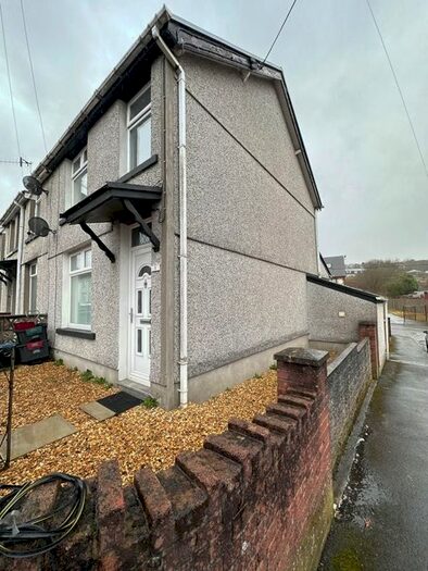 3 Bedroom Terraced House To Rent In Park View, Tredegar, NP22