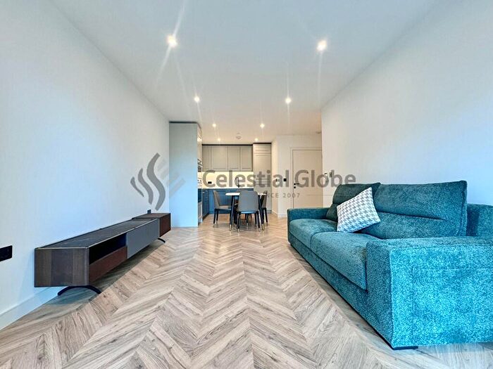 2 Bedroom Apartment To Rent In Heritage Walk, Kingston Upon Thames, Surrey, KT1