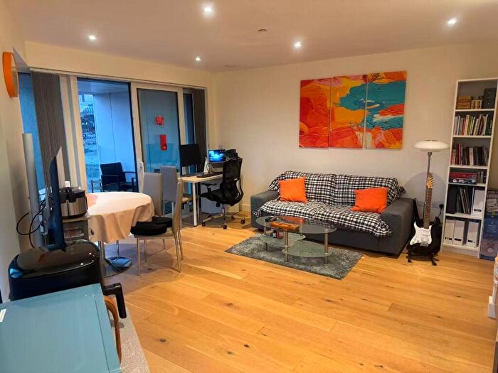 1 Bedroom Flat To Rent In Biring House, Duke Of Wellington Avenue, London, , [Ref:NcqHzw], SE18