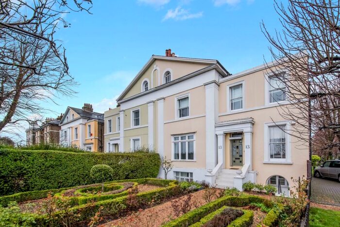 2 Bedroom Flat To Rent In Shooters Hill Road, SE3