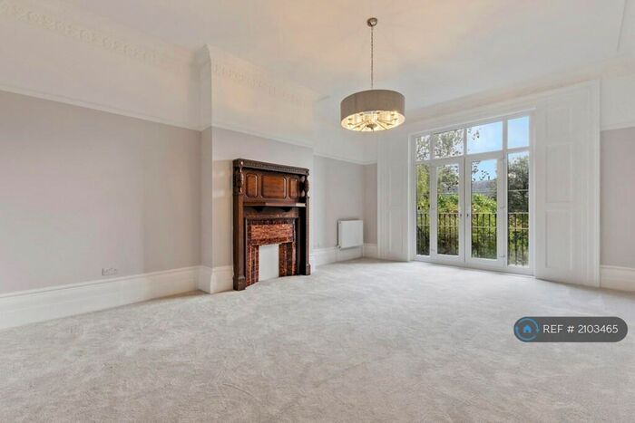 2 Bedroom Flat To Rent In Blackheath, London, SE3