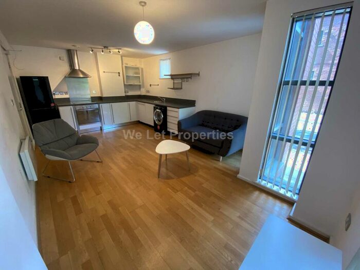 2 Bedroom Apartment To Rent In City Gate, Blantyre Street, M15