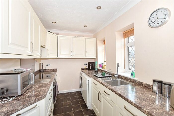 3 Bedroom Semi-Detached House For Sale In Barn House Lane, Pulborough, West Sussex, RH20