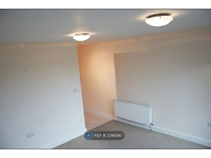 2 Bedroom Flat To Rent In William Foster Lane, Welling, DA16