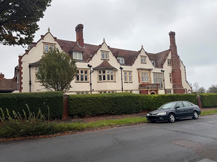 2 Bedroom Flat For Sale In Staveley Court, Staveley Road, Eastbourne, East Sussex, BN20