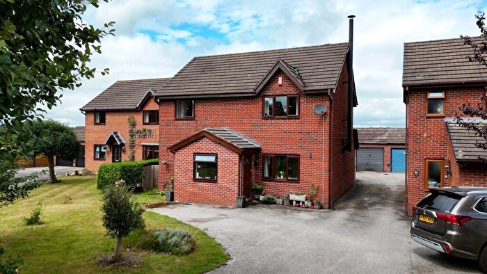 4 Bedroom Detached House For Sale In Boulton Close, Malkins Bank, CW11