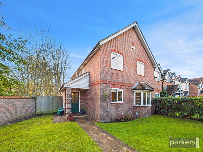 4 Bedroom Semi Detached House For Sale In Floral Court, Bath Road, Hare Hatch, Reading, RG10