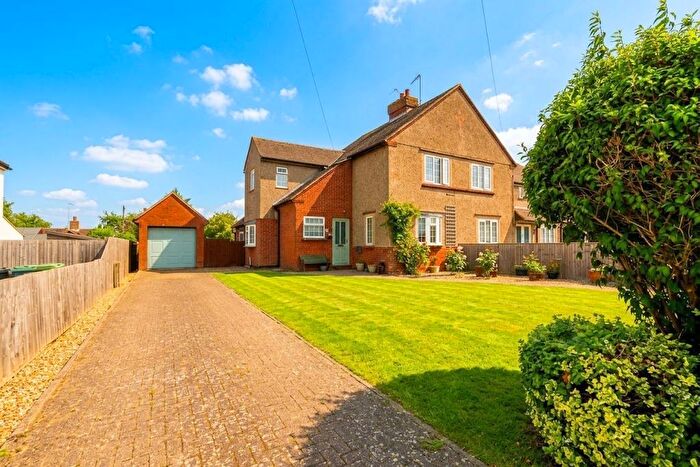 3 Bedroom Semi-Detached House For Sale In Chicheley Road, North Crawley, Newport Pagnell, MK16