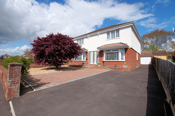 4 Bedroom Detached House For Sale In Portsview Avenue, Portchester, PO16