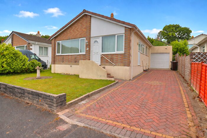 3 Bedroom Detached Bungalow For Sale In Churchtown Vale, Saltash, PL12