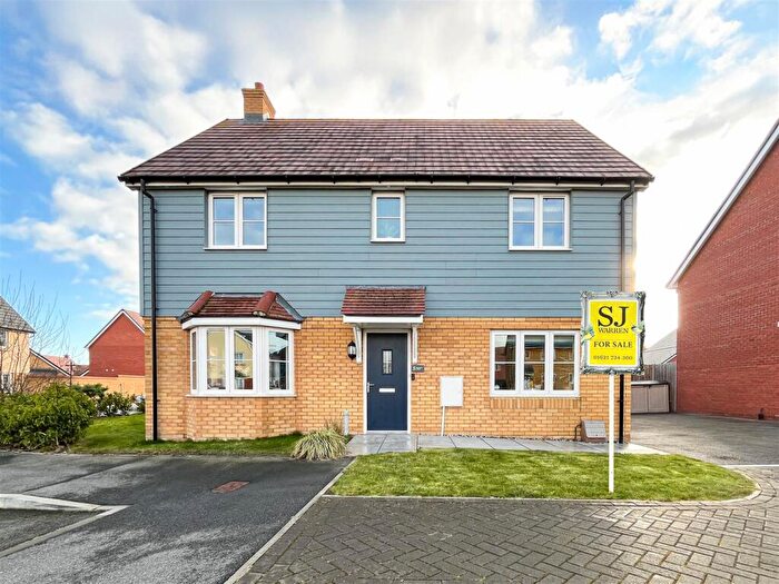 4 Bedroom House For Sale In Braeburn Close, Burnham-On-Crouch, CM0