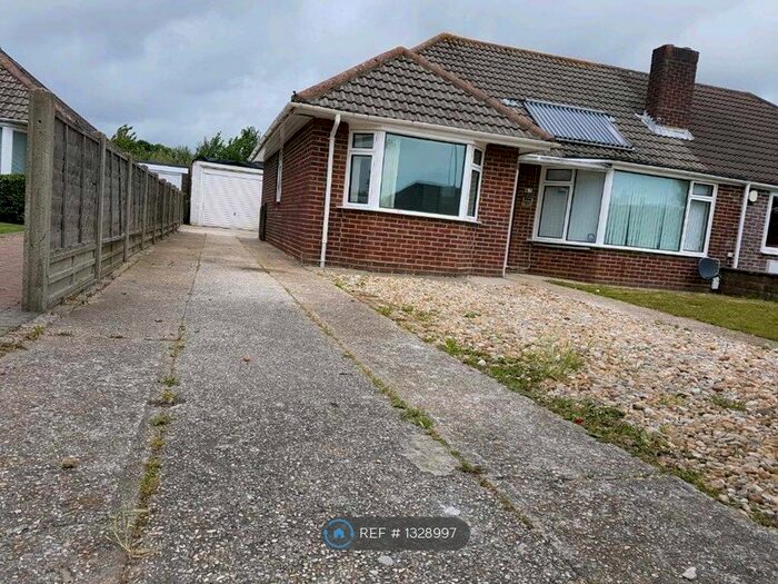 4 Bedroom Bungalow To Rent In Selangor Avenue, Emsworth, PO10