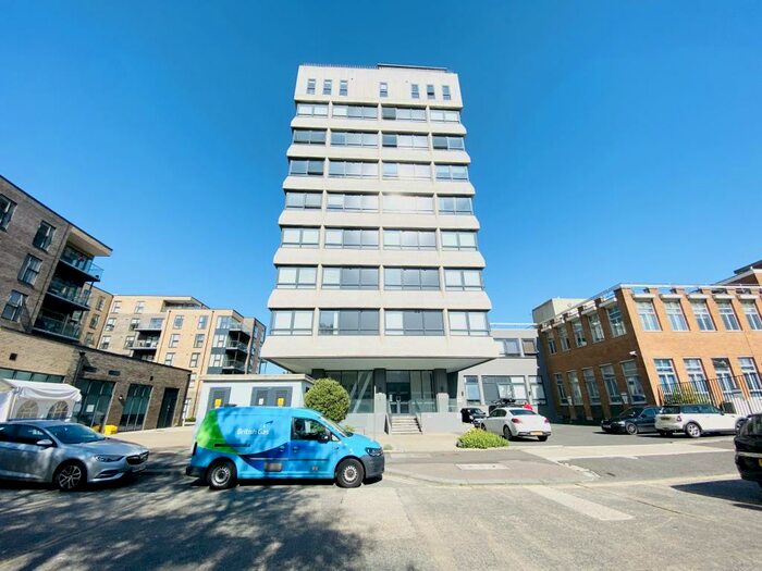 2 Bedroom Apartment To Rent In Skyline Apartments, BN12