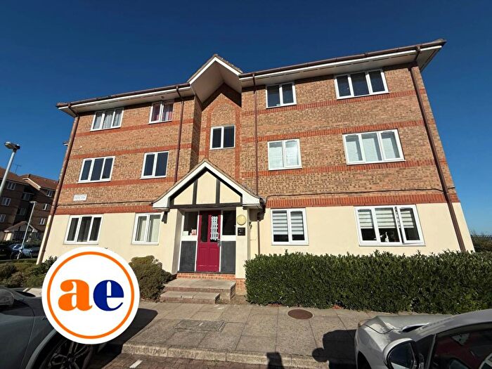1 Bedroom Flat For Sale In Chandlers Drive, Kent ** Video & D Floorplan Available **, DA8