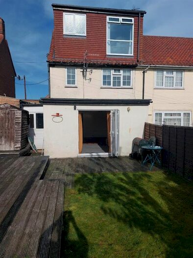 3 Bedroom End Of Terrace House For Sale In Kent Square, Bridlington, East Riding Of Yorkshire, YO16