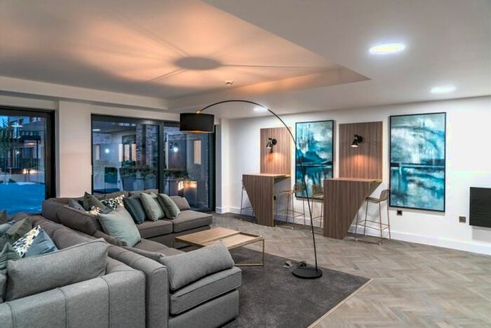 1 Bedroom Flat To Rent In George Street, Ashford, Kent, TN23