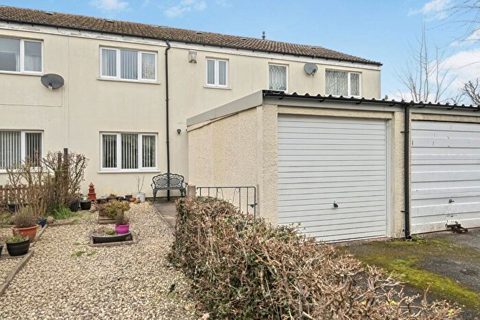 3 Bedroom House For Sale In Lingen Close, Redditch, B98