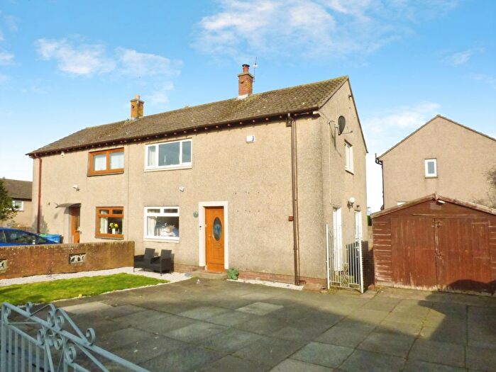 3 Bedroom Semi Detached House For Sale In Ivy Grove, Leven, KY8