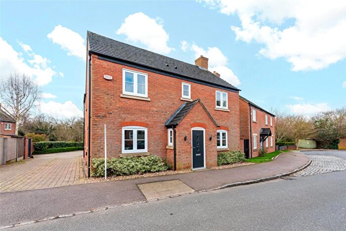 4 Bedroom Detached House For Sale In Colindale Street, Monkston Park, Milton Keynes, Buckinghamshire, MK10
