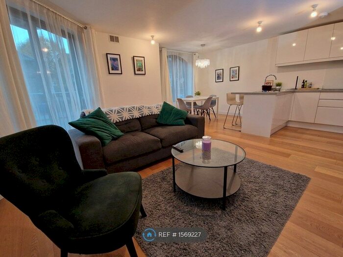 2 Bedroom Flat To Rent In Sugar Lane, London, SE16