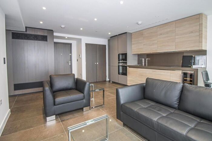 1 Bedroom Apartment To Rent In Chronicle Tower, City Road, London, EC1V