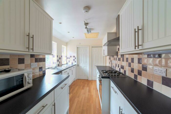 3 Bedroom Maisonette To Rent In &#;pppw - Craghall Dene, Gosforth, Newcastle Upon Tyne, NE3