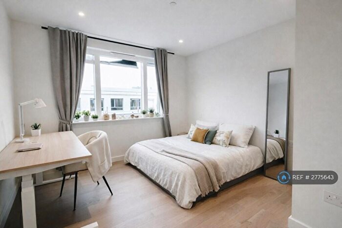 2 Bedroom Flat To Rent In Liddell Place, London, NW6