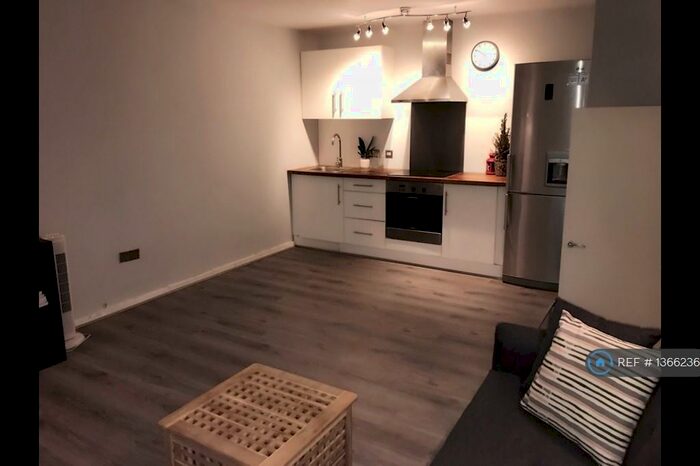 1 Bedroom Flat To Rent In The Vista Building, London, SE18