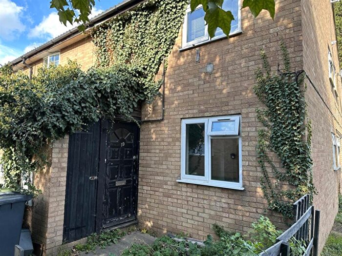 1 Bedroom Flat To Rent In Willoughby Court, PE1