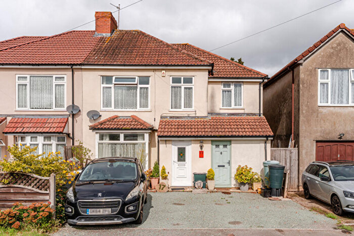 4 Bedroom Semi-Detached House For Sale In Westerleigh Road, Bristol, Gloucestershire, BS16